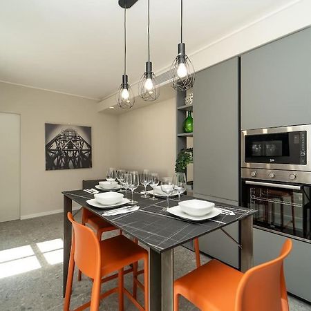 Apt 2 Min From The Cathedral With Private Parking Côme Esterno foto
